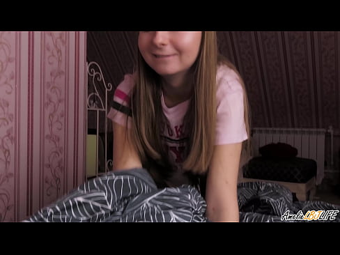 ❤️ بلنڊي پنهنجي BFF کي تمام گهڻو چوسي ٿو ۽ هن جي وات ۾ گڏ ٿي وڃي ٿي تي sd.xxxdesichudai.ru